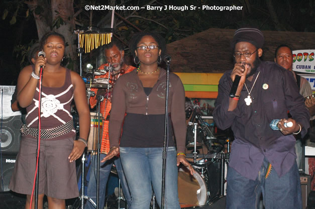 Tarrus Riley, Jimmy Riley, and Dwayne Stephensen - Money Cologne Promotions in association with "British Link Up" presents Summer Jam featuring She's Royal Tarrus Riley & Jimmy Riley - Plus Ras Slick, Sham Dawg, and Whiskey Bagio @ Roots Bamboo, Norman Manley Boulevard, Negril, Jamaica W.I. - Backed up Dean Fraser & The Hurricanne Band - MC Barry G and Rev. BB - July 25, 2007 - Negril Travel Guide.com, Negril Jamaica WI - http://www.negriltravelguide.com - info@negriltravelguide.com...!