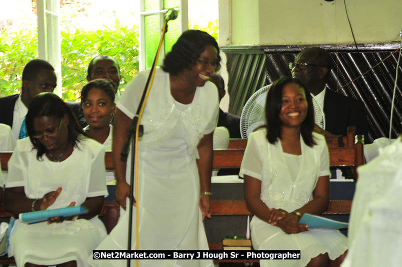 Lucea United Church - Unitied Church in Jamaica and Cayman Islands - Worship Service & Celebration of the Sacrament of Holy Communion - Special Guests: Hanover Homecoming Foundation & His excellency The Most Honourable Professor Sir Kenneth Hall Governor General of Jamaica - Sunday, August 3, 2008 - Hanover Homecoming Foundation LTD Jamaica - Wherever you roam ... Hanover bids you ... come HOME - Sunday, August 3 to Saturday, August 9, 2008 - Hanover Jamaica - Photographs by Net2Market.com - Barry J. Hough Sr. Photojournalist/Photograper - Photographs taken with a Nikon D300 - Negril Travel Guide, Negril Jamaica WI - http://www.negriltravelguide.com - info@negriltravelguide.com...!