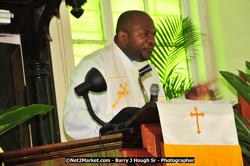 Lucea United Church - Unitied Church in Jamaica and Cayman Islands - Worship Service & Celebration of the Sacrament of Holy Communion - Special Guests: Hanover Homecoming Foundation & His excellency The Most Honourable Professor Sir Kenneth Hall Governor General of Jamaica - Sunday, August 3, 2008 - Hanover Homecoming Foundation LTD Jamaica - Wherever you roam ... Hanover bids you ... come HOME - Sunday, August 3 to Saturday, August 9, 2008 - Hanover Jamaica - Photographs by Net2Market.com - Barry J. Hough Sr. Photojournalist/Photograper - Photographs taken with a Nikon D300 - Negril Travel Guide, Negril Jamaica WI - http://www.negriltravelguide.com - info@negriltravelguide.com...!