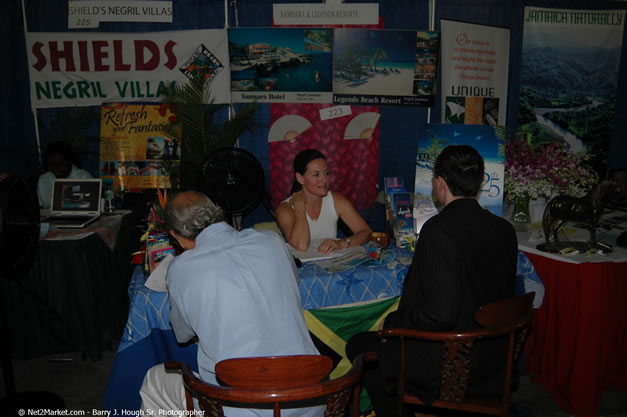 JAPEX 2006 Exibition @ Home Solutions, Negril - Tuesday, April 25, 2006 - Negril - JAPEX 2006 Negril Photos - Negril Travel Guide, Negril Jamaica WI - http://www.negriltravelguide.com - info@negriltravelguide.com...!