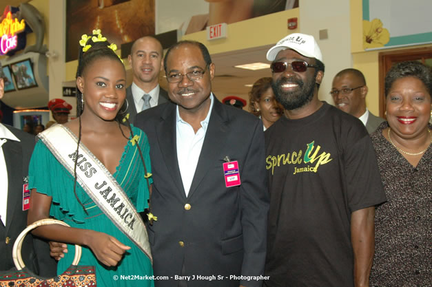 Minister of Tourism, Hon. Edmund Bartlett - Director of Tourism, Basil Smith, and Mayor of Montego Bay, Councillor Charles Sinclair Launch of Winter Tourism Season at Sangster International Airport, Saturday, December 15, 2007 - Sangster International Airport - MBJ Airports Limited, Montego Bay, Jamaica W.I. - Photographs by Net2Market.com - Barry J. Hough Sr, Photographer - Negril Travel Guide, Negril Jamaica WI - http://www.negriltravelguide.com - info@negriltravelguide.com...!