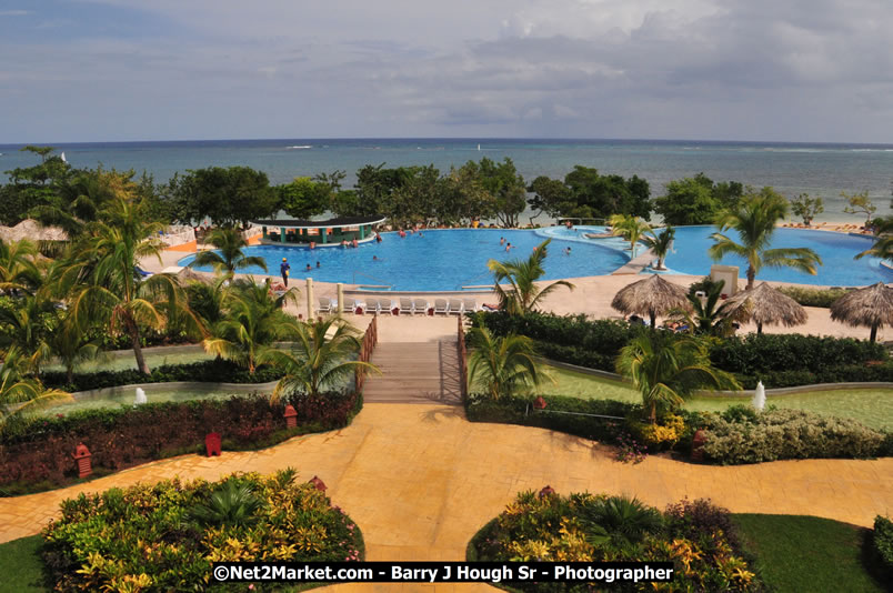 MBJ Airports Limited Welcomes Participants for 2008 ACI [Airports Council International] Airport Operations Seminar @ The Iberostar Hotel - Wednesday - Saturday, October 23 - 25, 2008 - MBJ Airports Limited, Montego Bay, St James, Jamaica - Photographs by Net2Market.com - Barry J. Hough Sr. Photojournalist/Photograper - Photographs taken with a Nikon D300 - Negril Travel Guide, Negril Jamaica WI - http://www.negriltravelguide.com - info@negriltravelguide.com...!