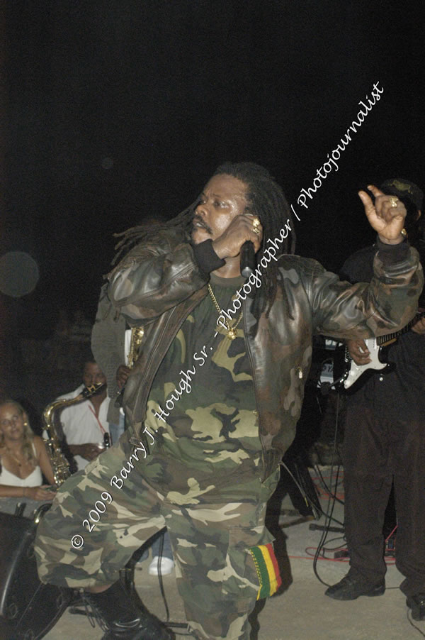  Luciano "Live in Concert" Negril Escape Resort & Spa, Openning Acts: Justice Merchant, and Timmi Burrell, Backing Band: JAH Messenjah, One Love Reggae Summer Series, West End, Negril, Westmoreland, Jamaica W.I. - Tuesday, August 11, 2009 - Photographs by Barry J. Hough Sr. Photojournalist/Photograper - Photographs taken with a Nikon D70, D100, or D300 - Negril Travel Guide, Negril Jamaica WI - http://www.negriltravelguide.com - info@negriltravelguide.com...!