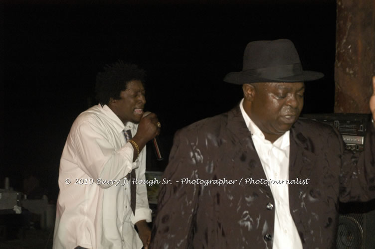 Chaka Demus & Pliers - Live In Concert @ Negril Escape Resort and Spa, December 8, 2009, One Love Drive, West End, Negril, Westmoreland, Jamaica W.I. - Photographs by Net2Market.com - Barry J. Hough Sr, Photographer/Photojournalist - Negril Travel Guide, Negril Jamaica WI - http://www.negriltravelguide.com - info@negriltravelguide.com...!