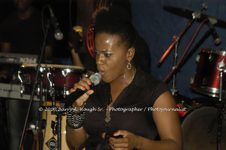 Etana - Live In Concert - One Love Reggae Concert Series 09/10 @ Negril Escape Resort and Spa, December 22, 2009, One Love Drive, West End, Negril, Westmoreland, Jamaica W.I. - Photographs by Net2Market.com - Barry J. Hough Sr, Photographer/Photojournalist - Negril Travel Guide, Negril Jamaica WI - http://www.negriltravelguide.com - info@negriltravelguide.com...!