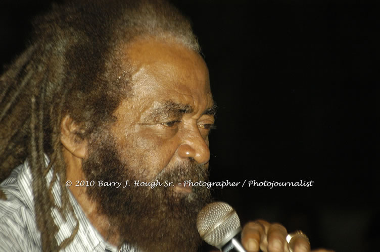 John Holt - Live in Concert - Also featuring Uprising Bank, plus DJ Gemini @ One Love Reggae Concerts Series 09/10 @ Negril Escape Resort & Spa, February 9, 2010, One Love Drive, West End, Negril, Westmoreland, Jamaica W.I. - Photographs by Net2Market.com - Barry J. Hough Sr, Photographer/Photojournalist - The Negril Travel Guide - Negril's and Jamaica's Number One Concert Photography Web Site with over 40,000 Jamaican Concert photographs Published -  Negril Travel Guide, Negril Jamaica WI - http://www.negriltravelguide.com - info@negriltravelguide.com...!