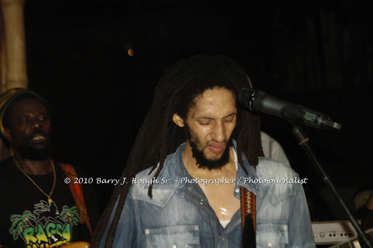 Julian Marley - Grammy Nominee & Son of the Legend Bob Marley - Live in Concert - Also featuring Ras Noble, Power Drill, Iron Head, & Robin Banks - Backing Band Roots Warrior, plus DJ Gemini @ One Love Reggae Concerts Series 09/10 @ Negril Escape Resort & Spa, February 2, 2010, One Love Drive, West End, Negril, Westmoreland, Jamaica W.I. - Photographs by Net2Market.com - Barry J. Hough Sr, Photographer/Photojournalist - The Negril Travel Guide - Negril's and Jamaica's Number One Concert Photography Web Site with over 40,000 Jamaican Concert photographs Published -  Negril Travel Guide, Negril Jamaica WI - http://www.negriltravelguide.com - info@negriltravelguide.com...!