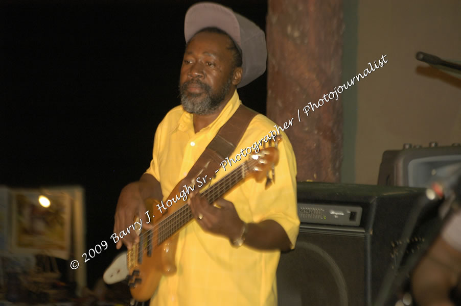  Sanchez - Live in Concert - at the One Love Reggae Concert Series 09/10 @ Negril Escape Resort & Spa - Also Featuring: Timmi Burrell and Justice Merchant- Backing Band Roots Warrior - DJ Gemini - MC Oliver Cargill, Negril Escape Resort & Spa, One Love Drive, West End, Negril, Westmoreland, Jamaica W.I. - Tuesday, November 24, 2009 - Photographs by Net2Market.com - Barry J. Hough Sr, Photographer / Photojournalist - Photos taken with a Nikon D70, D100, or D300 - Negril Travel Guide, Negril Jamaica WI - http://www.negriltravelguide.com - info@negriltravelguide.com...!