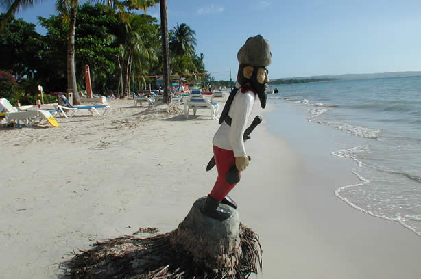 A Photo Walk along Negril's Famous Seven Mile Beach - Negril Travel Guide, Negril Jamaica WI - http://www.negriltravelguide.com - info@negriltravelguide.com...!