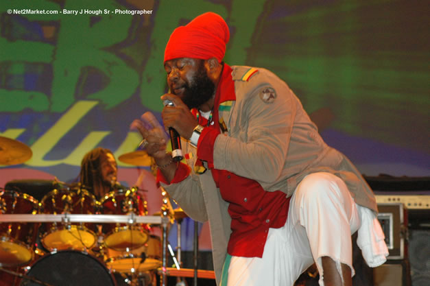 Fanton Mojah @ Tru-Juice Rebel Salute 2007 - Saturday, January 13, 2007, Port Kaiser Sports Club, St. Elizabeth - Negril Travel Guide, Negril Jamaica WI - http://www.negriltravelguide.com - info@negriltravelguide.com...!