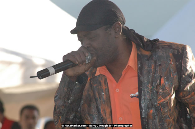 Sugar Minott at Tru-Juice Rebel Salute 2008 - The 15th staging of Tru-Juice Rebel Salute, Saturday, January 12, 2008, Port Kaiser Sports Club, St. Elizabeth, Jamaica W.I. - Photographs by Net2Market.com - Barry J. Hough Sr, Photographer - Negril Travel Guide, Negril Jamaica WI - http://www.negriltravelguide.com - info@negriltravelguide.com...!