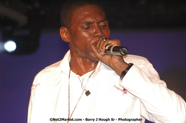 VYBZ Kartel - Explosion - Red Stripe Reggae Sumfest 2007 - Thursday, July 19, 2007 - Red Stripe Reggae Sumfest 2007 at Catherine Hall, Montego Bay, St James, Jamaica W.I. - Negril Travel Guide, Negril Jamaica WI - http://www.negriltravelguide.com - info@negriltravelguide.com...!