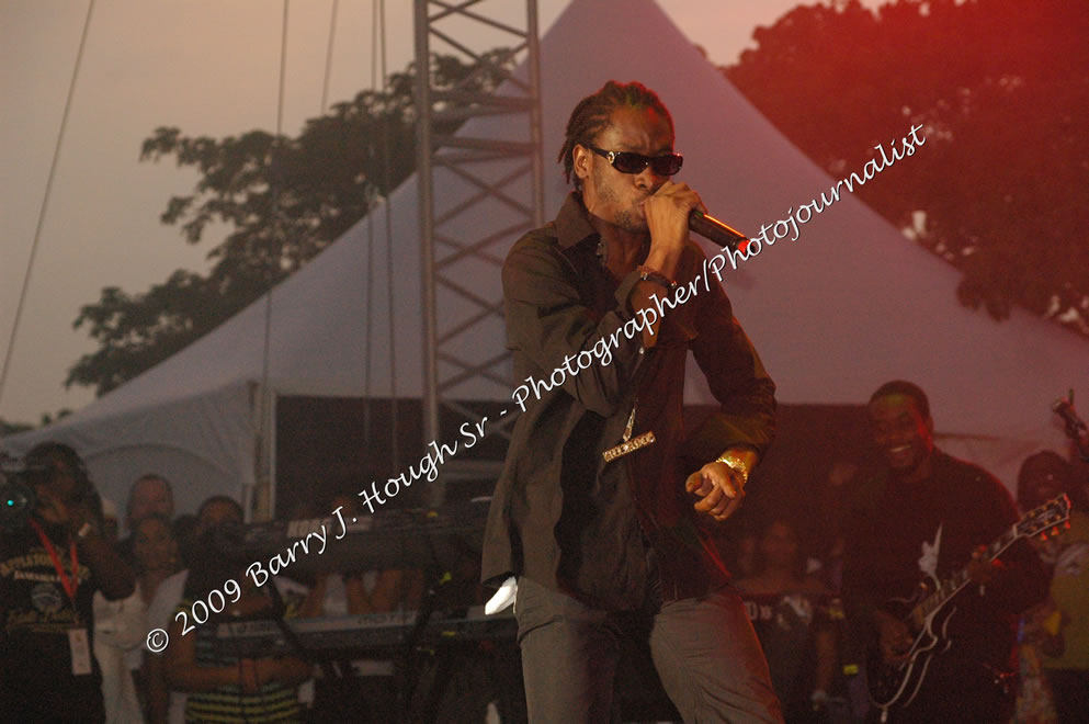 Damian 'Jr. Gong' Marley & NAS @ Reggae Sumfest 2009 - International Night 2 - Reggae Sumfest 2009,Catherine Hall, Montego Bay, St. James, Jamaica W.I. - Saturday, July 25, 2009 - Reggae Sumfest 2009, July 19 - 25, 2009 - Photographs by Net2Market.com - Barry J. Hough Sr. Photojournalist/Photograper - Photographs taken with a Nikon D70, D100, or D300 - Negril Travel Guide, Negril Jamaica WI - http://www.negriltravelguide.com - info@negriltravelguide.com...!