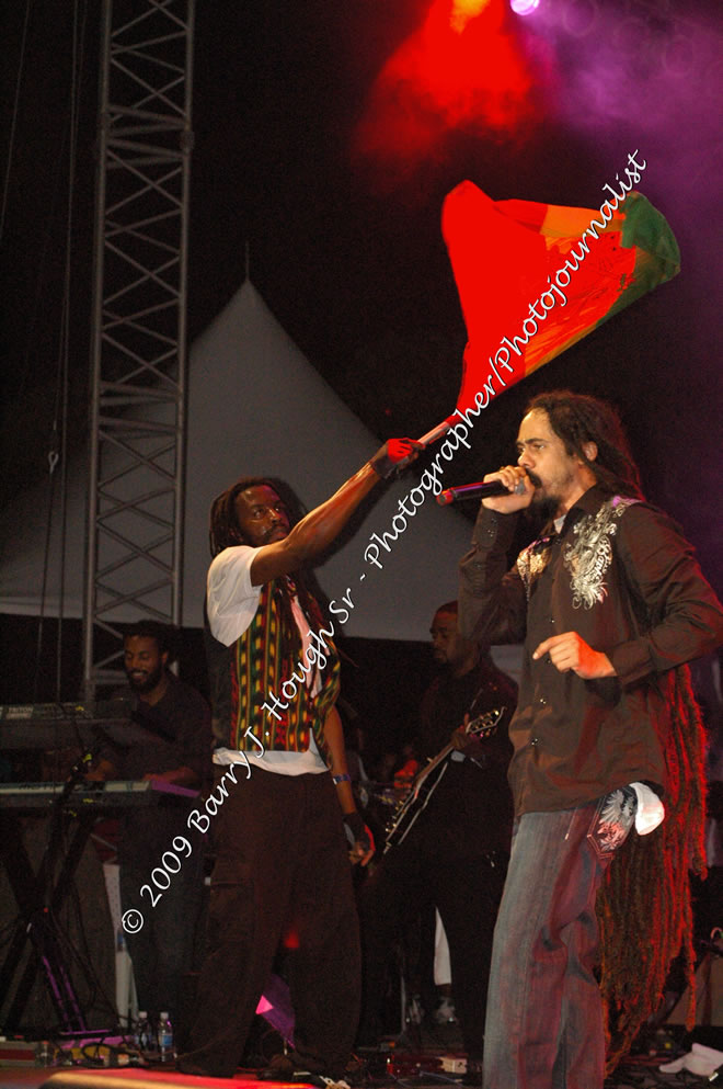 Damian 'Jr. Gong' Marley & NAS @ Reggae Sumfest 2009 - International Night 2 - Reggae Sumfest 2009,Catherine Hall, Montego Bay, St. James, Jamaica W.I. - Saturday, July 25, 2009 - Reggae Sumfest 2009, July 19 - 25, 2009 - Photographs by Net2Market.com - Barry J. Hough Sr. Photojournalist/Photograper - Photographs taken with a Nikon D70, D100, or D300 - Negril Travel Guide, Negril Jamaica WI - http://www.negriltravelguide.com - info@negriltravelguide.com...!