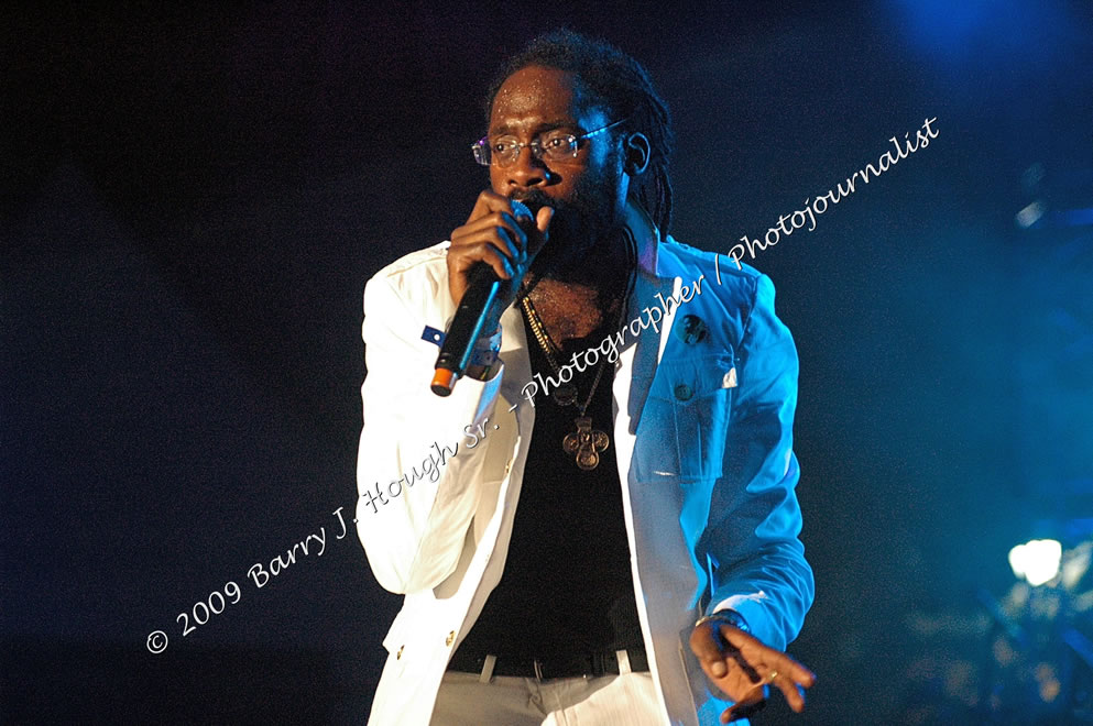 Tarrus Riley @ Reggae Sumfest 2009 - International Night 2 - Reggae Sumfest 2009,Catherine Hall, Montego Bay, St. James, Jamaica W.I. - Saturday, July 25, 2009 - Reggae Sumfest 2009, July 19 - 25, 2009 - Photographs by Net2Market.com - Barry J. Hough Sr. Photojournalist/Photograper - Photographs taken with a Nikon D70, D100, or D300 - Negril Travel Guide, Negril Jamaica WI - http://www.negriltravelguide.com - info@negriltravelguide.com...!