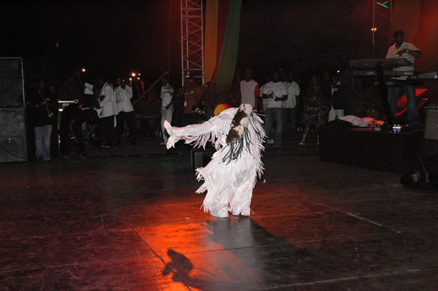 Elephant Man - Red Stripe Reggae Sumfest 2006 - Stormfront - The Blazing Dance Hall Night - Thursday, July 20, 2006 - Catherine Hall Venue - Montego Bay, Jamaica - Negril Travel Guide, Negril Jamaica WI - http://www.negriltravelguide.com - info@negriltravelguide.com...!