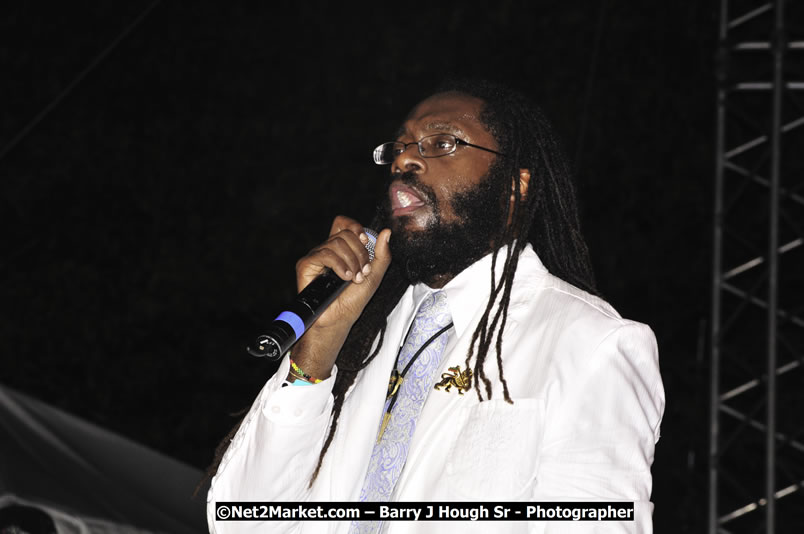  Tarrus Riley - Live in Concert - at the One Love Reggae Concert Series 09/10 @ Negril Escape Resort & Spa - Also Featuring: Mistic Bowie, Monday Justice, Cash, Dean Frazier - DJ Gemini - MC Oliver Cargill, Negril Escape Resort & Spa, One Love Drive, West End, Negril, Westmoreland, Jamaica W.I. - Tuesday, November 17, 2009 - Photographs by Net2Market.com - Barry J. Hough Sr, Photographer / Photojournalist - Photos taken with a Nikon D70, D100, or D300 - Negril Travel Guide, Negril Jamaica WI - http://www.negriltravelguide.com - info@negriltravelguide.com...!