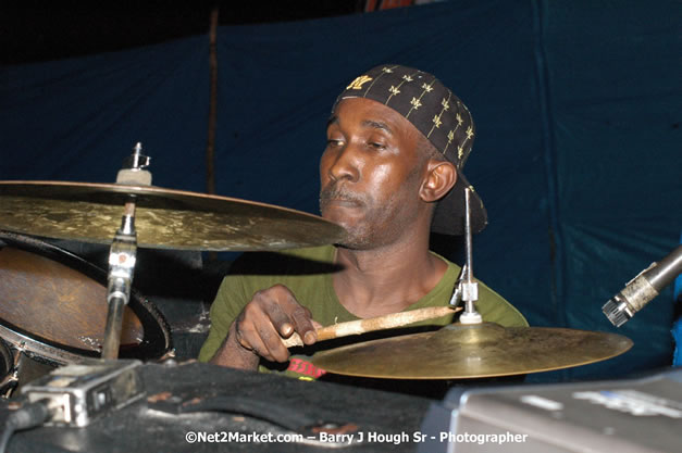 Tarrus Riley, Jimmy Riley, and Dwayne Stephensen - Money Cologne Promotions in association with "British Link Up" presents Summer Jam featuring She's Royal Tarrus Riley & Jimmy Riley - Plus Ras Slick, Sham Dawg, and Whiskey Bagio @ Roots Bamboo, Norman Manley Boulevard, Negril, Jamaica W.I. - Backed up Dean Fraser & The Hurricanne Band - MC Barry G and Rev. BB - July 25, 2007 - Negril Travel Guide.com, Negril Jamaica WI - http://www.negriltravelguide.com - info@negriltravelguide.com...!