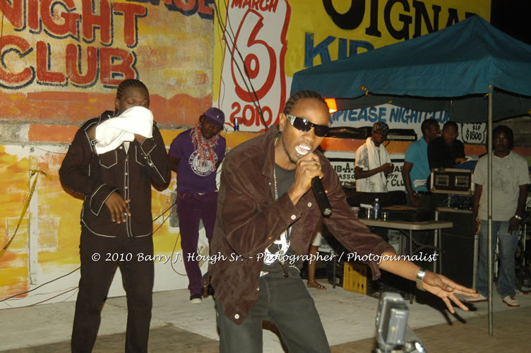 Busy Signal & Kip Rich- Also featuring: Mona Lisa and Crystal Axe @ Striptease Night Club, Scrub-A-Dub Car Wash, , Whitehall, Negril, Westmoreland, Jamaica W.I. - Photographs by Net2Market.com - Barry J. Hough Sr, Photographer/Photojournalist - The Negril Travel Guide - Negril's and Jamaica's Number One Concert Photography Web Site with over 40,000 Jamaican Concert photographs Published -  Negril Travel Guide, Negril Jamaica WI - http://www.negriltravelguide.com - info@negriltravelguide.com...!