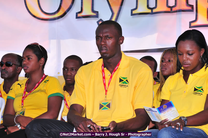 The City of Montego Bay Welcomes Our 2008 Olympians - Western Motorcade - Civic Ceremony - A Salute To Our Beijing Heros - Sam Sharpe Square, Montego Bay, Jamaica - Tuesday, October 7, 2008 - Photographs by Net2Market.com - Barry J. Hough Sr. Photojournalist/Photograper - Photographs taken with a Nikon D300 - Negril Travel Guide, Negril Jamaica WI - http://www.negriltravelguide.com - info@negriltravelguide.com...!