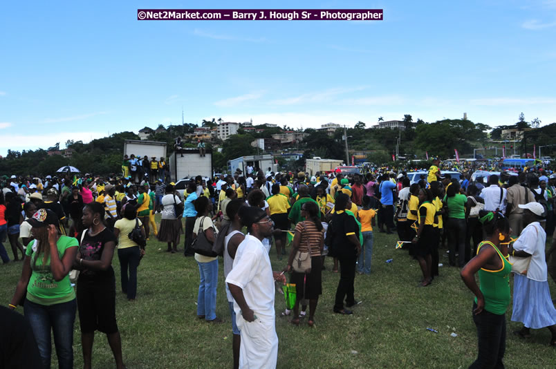 The City of Montego Bay Welcomes Our 2008 Olympians - Western Motorcade - Civic Ceremony - A Salute To Our Beijing Heros - Sam Sharpe Square, Montego Bay, Jamaica - Tuesday, October 7, 2008 - Photographs by Net2Market.com - Barry J. Hough Sr. Photojournalist/Photograper - Photographs taken with a Nikon D300 - Negril Travel Guide, Negril Jamaica WI - http://www.negriltravelguide.com - info@negriltravelguide.com...!